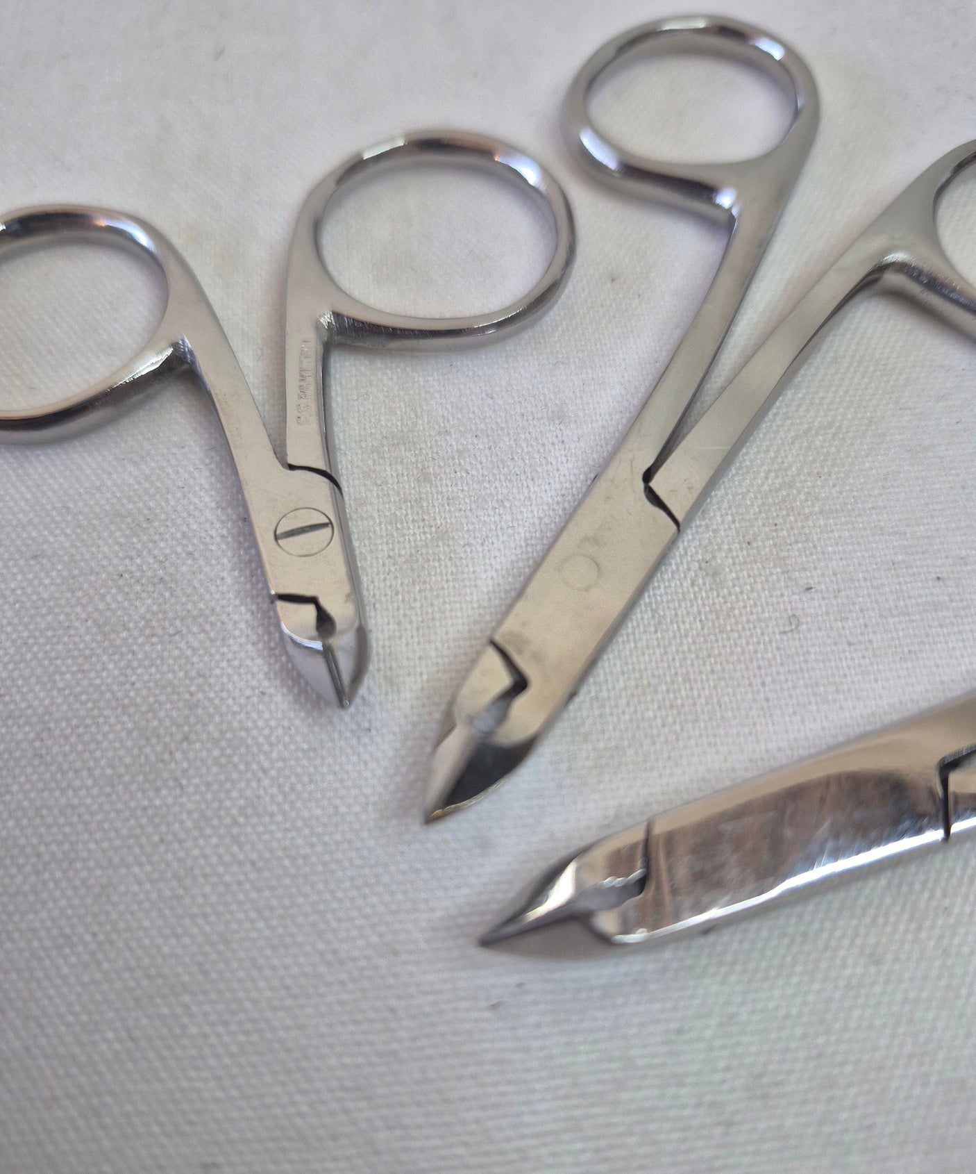 Cuticle Nipper, scissor handle (3 sizes available)