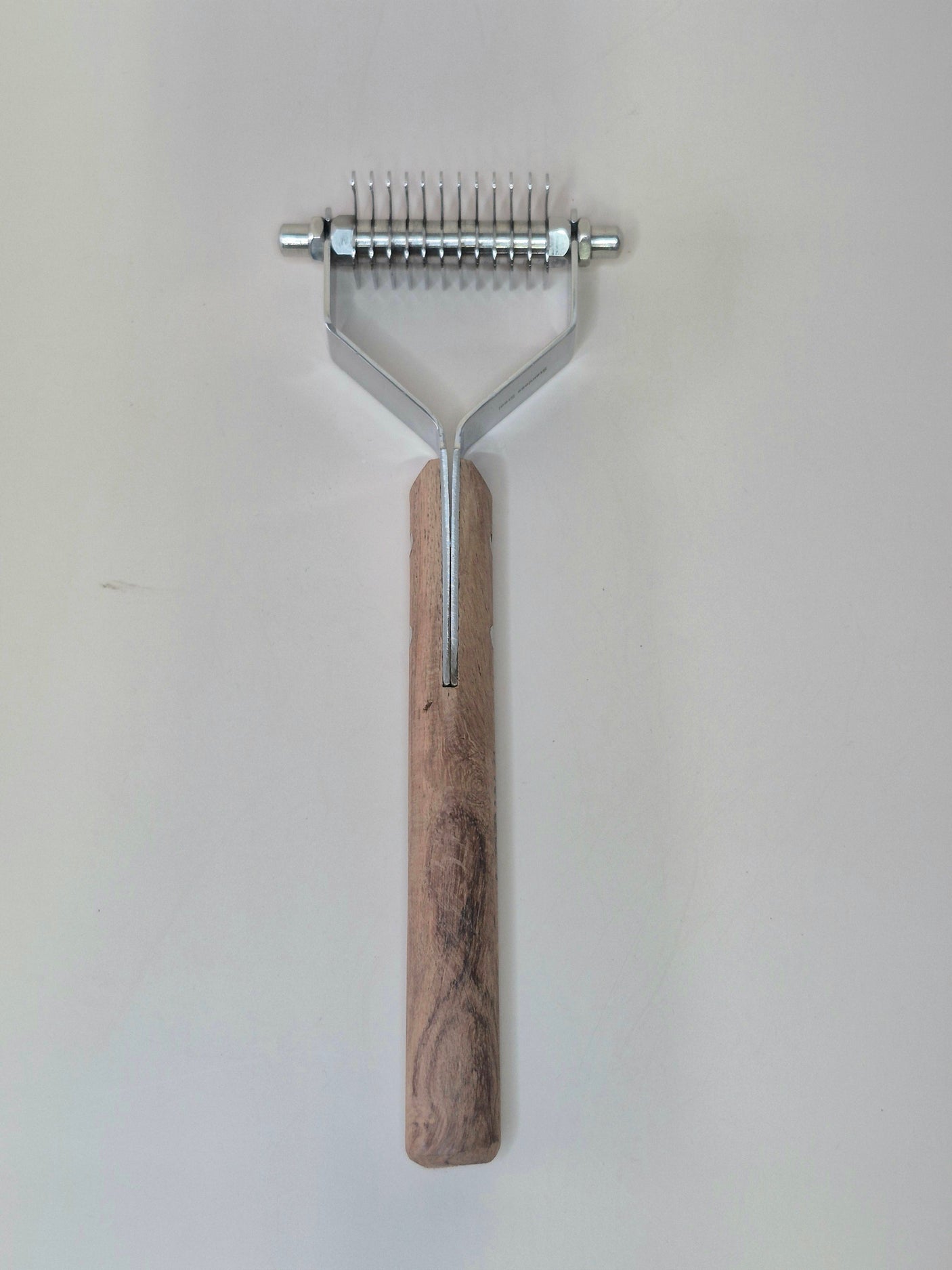 Dematting Comb wooden handle (8 variations)