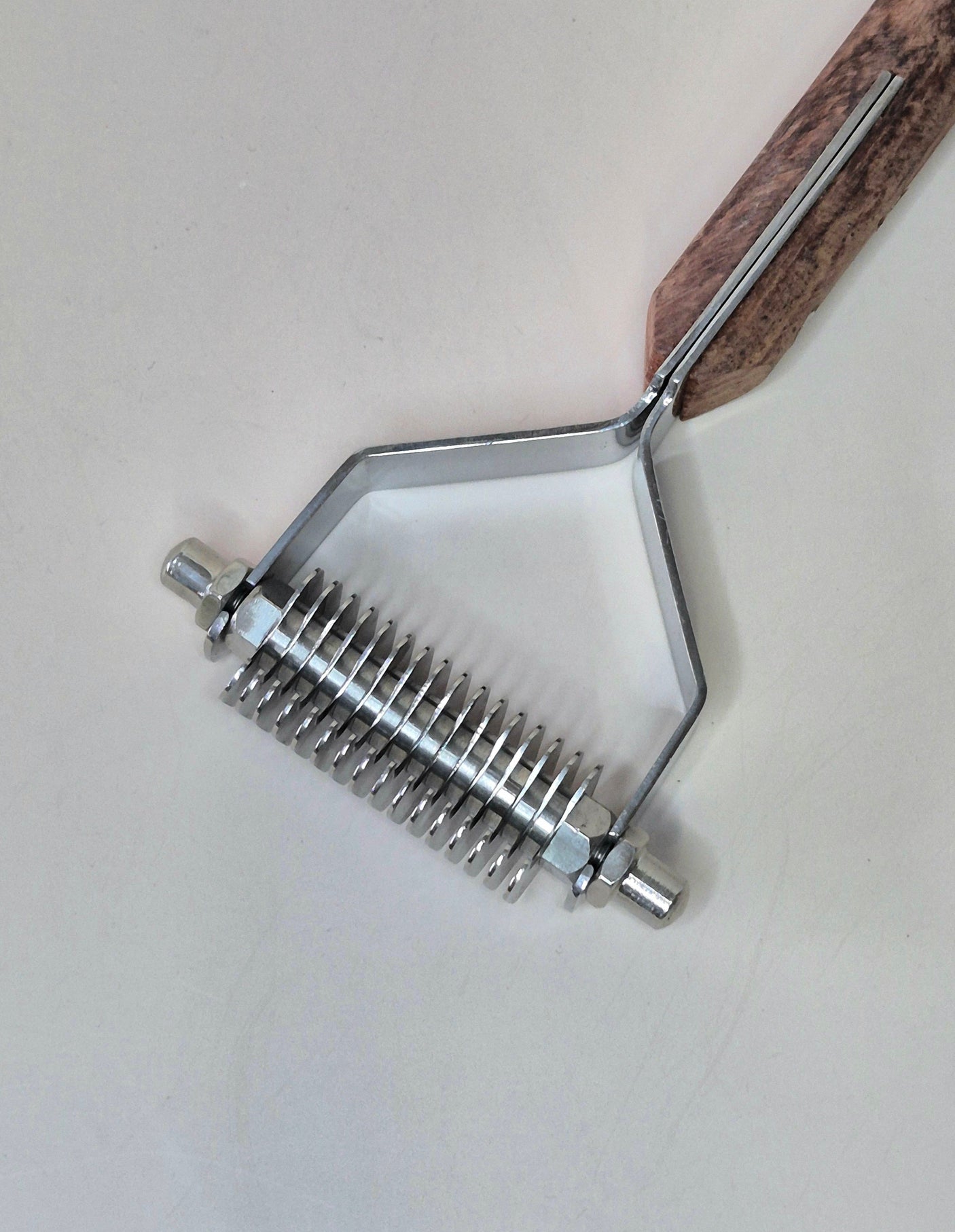 Dematting Comb wooden handle (8 variations)