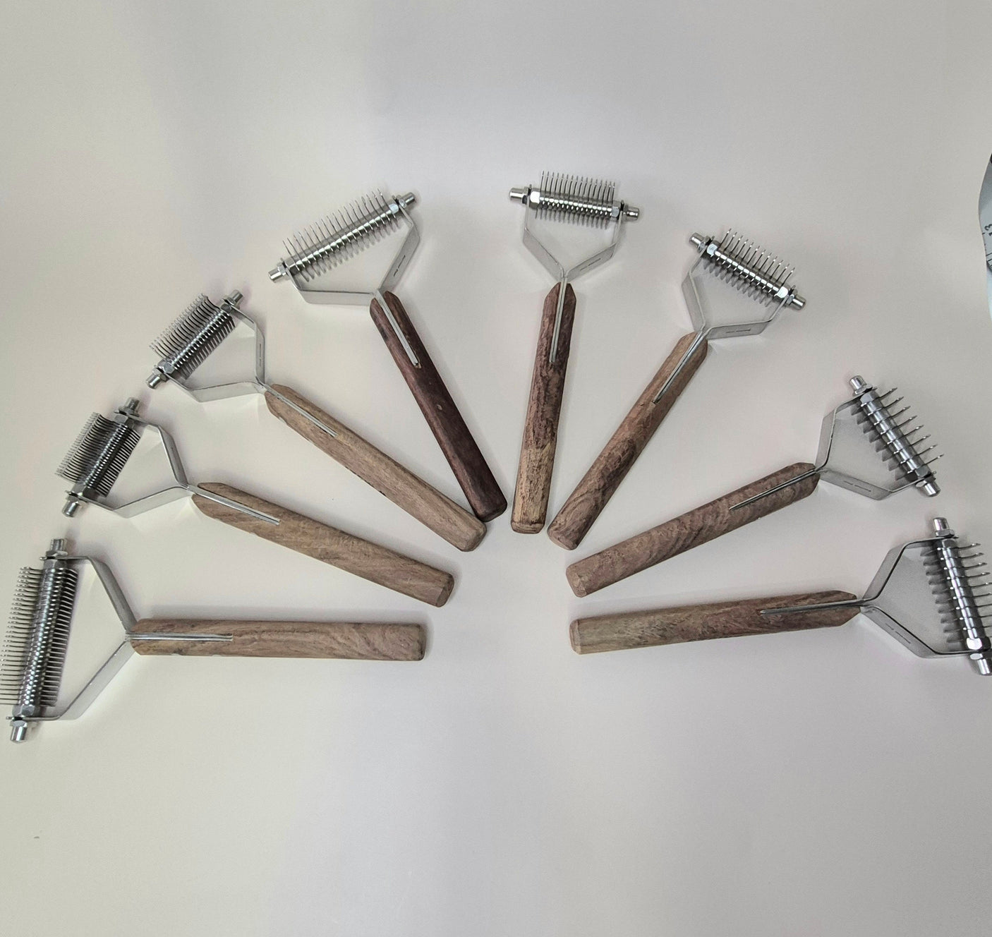 Dematting Comb wooden handle (8 variations)