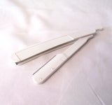 Barber razor, single use (box of 25)